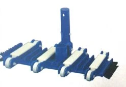 Vacuum Heads For Concrete Pools